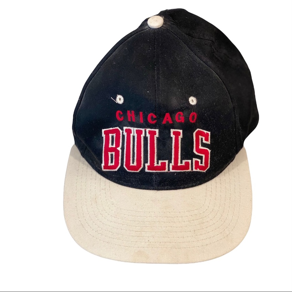 Vintage 80s Chicago Bulls Embroidered Trucker Hat NBA Black Red Tan